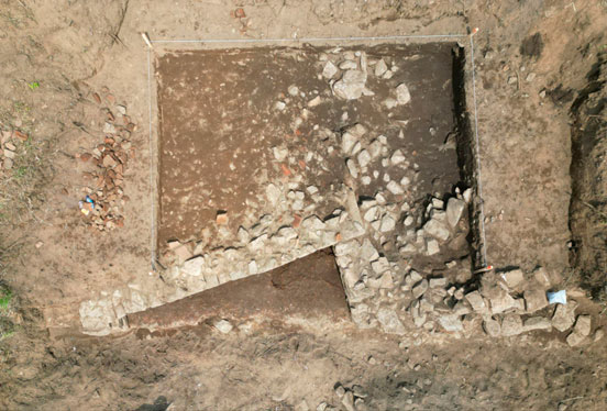Unha nova campaña de escavación, esta vez na Agra de Pedra do Altar, pon ao descuberto parte dunha domus romana